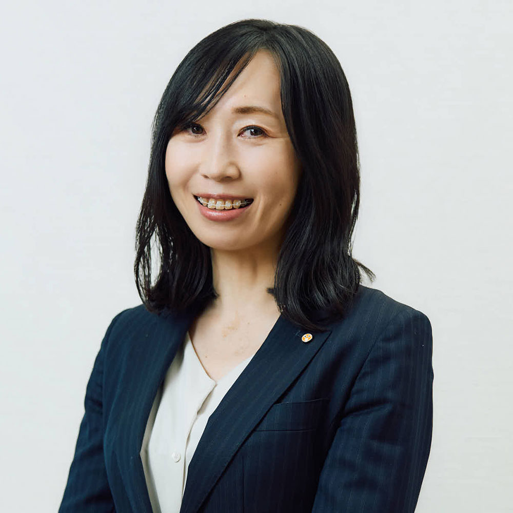 行政書士法人りっか 代表 桜井 雪